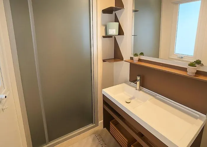 Domaine La Yole, Mobile-home Pour 6 Pers Parque de Campismo *
